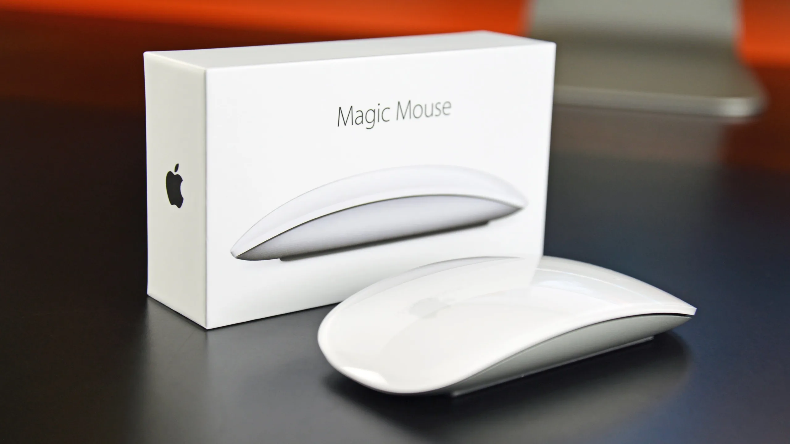 chuot-khong-day-apple-magic-mouse-2-thiet-ke-tinh-te-trai-nghiem-muot-ma