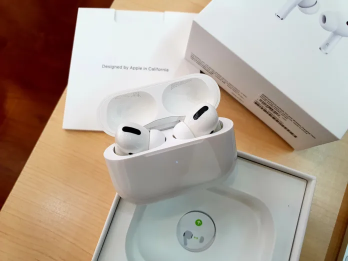 tai-nghe-bluetooth-apple-airpods-pro-trai-nghiem-am-thanh-dang-cap